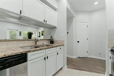 1250 Parkwood Circle SE #1214, Atlanta, GA 30339 - Photo 11