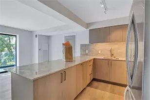 2460 Peachtree Rd, Atlanta, GA 30305 - Photo 5