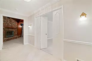 4670 Windsor Dr SW, Smyrna, GA 30082 - Photo 7