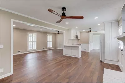 4461 S Roberts Drive, Sugar Hill, GA 30518 - Photo 3