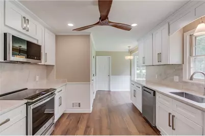 4461 S Roberts Drive, Sugar Hill, GA 30518 - Photo 5