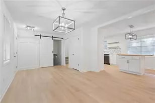 920 Kings Ct, Woodstock, GA 30189 - Photo 5