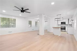 920 Kings Ct, Woodstock, GA 30189 - Photo 11