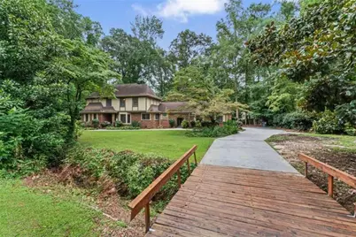 2645 Creek Indian Trail, Jonesboro, GA 30236 - Photo 9