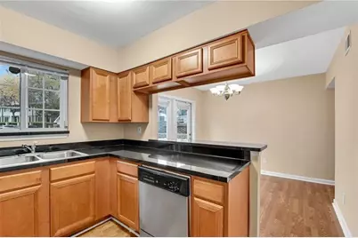 6940 Roswell Road #F2, Sandy Springs, GA 30328 - Photo 11