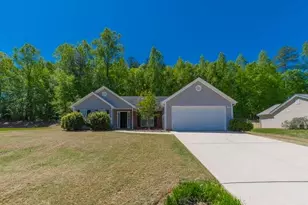 1420 Jefferson Walk Cir, Jefferson, GA 30549 - Photo 3