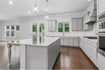 580 Avondale Hills Drive, Decatur, GA 30032 - Photo 9