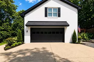 210 Pinehill Ln, Woodstock, GA 30188 - Photo 3