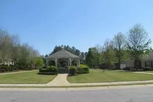 972 Windcroft Cir NW, Acworth, GA 30101 - Photo 3