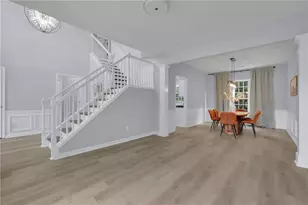 552 Glen Level Cir, Sugar Hill, GA 30518 - Photo 5