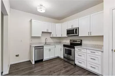 5559 Glenridge Drive #1110, Sandy Springs, GA 30342 - Photo 9