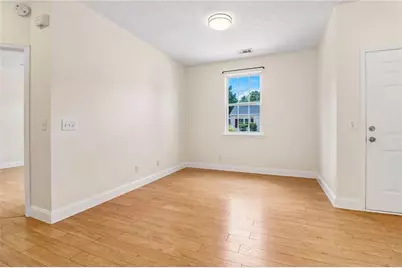 213 W Oaks Place, Woodstock, GA 30188 - Photo 7