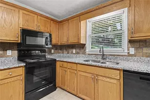 2765 Poplar Ln, Cumming, GA 30041 - Photo 9