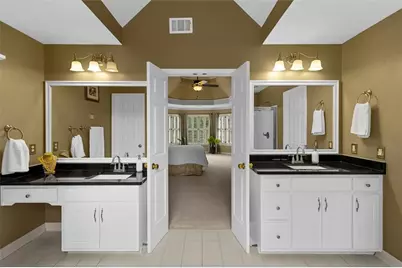 210 York Town Circle, Johns Creek, GA 30097 - Photo 37