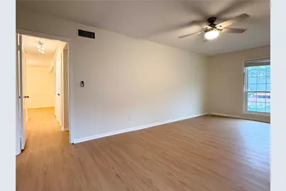 6851 Roswell Road #O34, Atlanta, GA 30328 - Photo 9