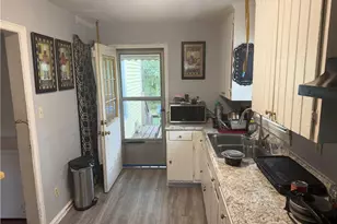 204 Birch St, Hapeville, GA 30354 - Photo 7