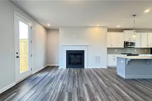 1443 Creekside Cir NW, Atlanta, GA 30318 - Photo 21