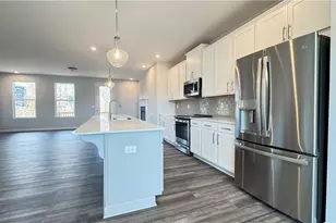 1443 Creekside Cir NW, Atlanta, GA 30318 - Photo 9