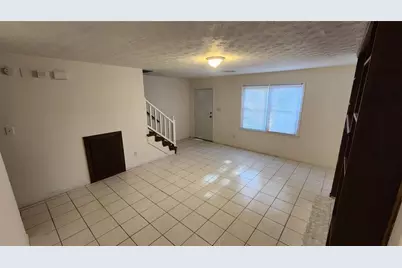 631 Hunting Creek Lane SE, Conyers, GA 30013 - Photo 3
