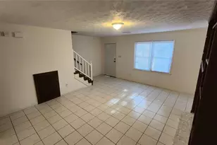 631 Hunting Creek Ln SE, Conyers, GA 30013 - Photo 3