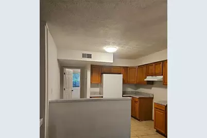 8571 Parkside Drive, Jonesboro, GA 30238 - Photo 3