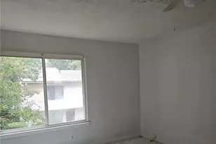 8571 Parkside Dr, Jonesboro, GA 30238 - Photo 9