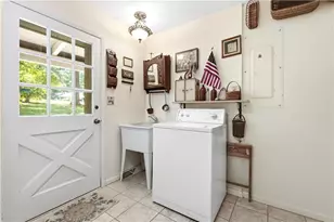 2306 E Cherokee Dr, Woodstock, GA 30188 - Photo 27