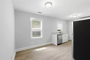 327 Addington St SW, Atlanta, GA 30310 - Photo 7