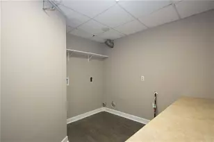 4685 Barnes Ct, Loganville, GA 30052 - Photo 21