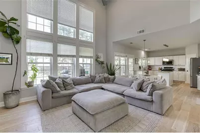 519 Glen Creek Way, Sugar Hill, GA 30518 - Photo 11