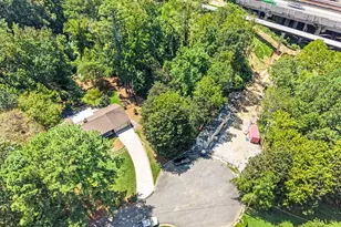 747 Starlight Ct, Sandy Springs, GA 30342 - Photo 31