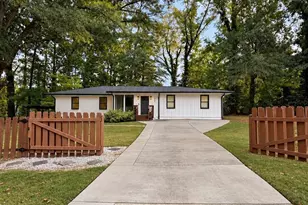 1558 Alverado Way, Decatur, GA 30032 - Photo 1