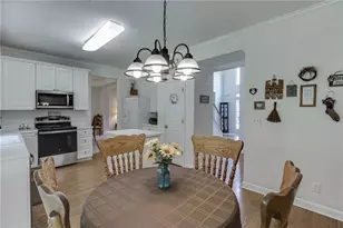 10850 Avian Dr, Alpharetta, GA 30022 - Photo 15