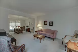 10850 Avian Dr, Alpharetta, GA 30022 - Photo 3