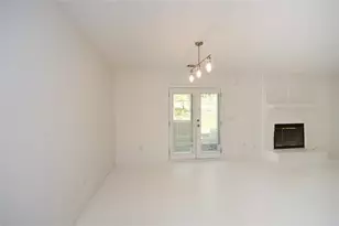 160 Timber Creek Ln SW, Marietta, GA 30060 - Photo 9