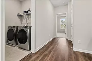 3297 Park Pointe Cir Circle, Scottdale, GA 30079 - Photo 23