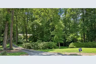 3952 Club Drive NE, Atlanta, GA 30319 - Photo 13