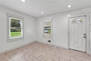 208 SE Yancy Dr SE, Marietta, GA 30067 - Photo 11