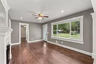 208 SE Yancy Dr SE, Marietta, GA 30067 - Photo 9