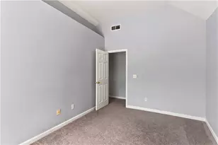 5585 Martin Grove Dr NW, Lilburn, GA 30047 - Photo 33