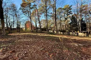 2707 Hawk Dr NE, Marietta, GA 30066 - Photo 5