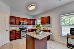 220 Nichols Dr, Suwanee, GA 30024 - Photo 23