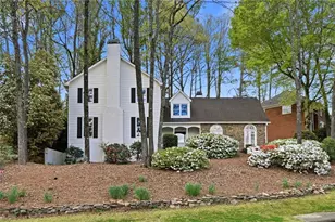 220 Clipper Bay Dr, Alpharetta, GA 30005 - Photo 1