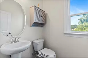 2076 Holtz Ln, Atlanta, GA 30318 - Photo 27