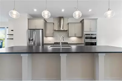2076 Holtz Lane, Atlanta, GA 30318 - Photo 17