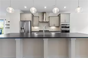 2076 Holtz Ln, Atlanta, GA 30318 - Photo 17