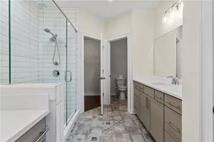 2076 Holtz Ln, Atlanta, GA 30318 - Photo 41