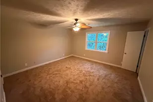 613 Blue Flag Ln, Fairburn, GA 30213 - Photo 15