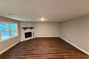 613 Blue Flag Ln, Fairburn, GA 30213 - Photo 7