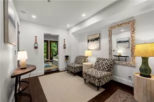 9121 Selborne Ln, Chattahoochee Hills, GA 30268 - Photo 11